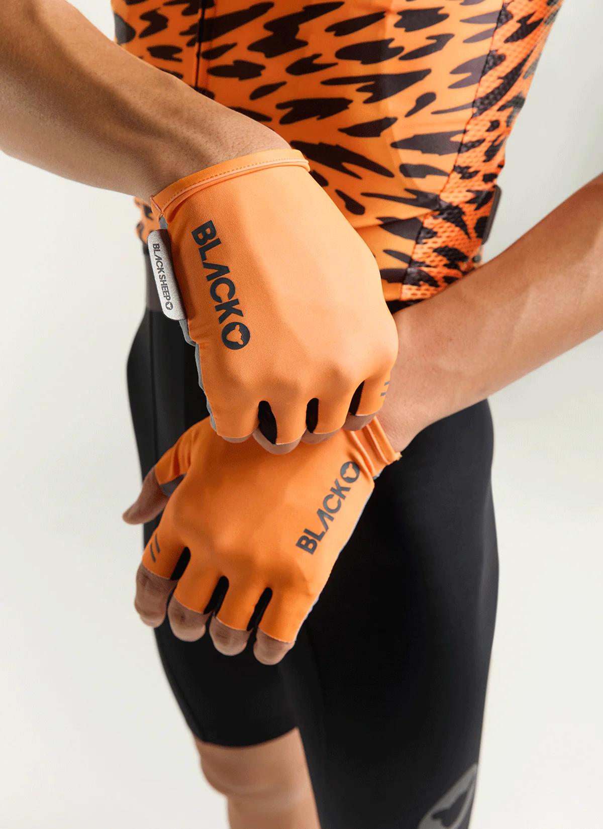 Team Short Finger Glove - Neon Orange - Image 2